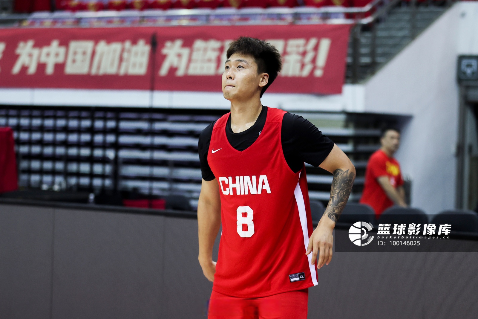 荷甲倒计时,山东男篮集结日防线松动,细节引发关注,更衣室稳定,控场能力受关注的简单介绍 荷甲倒计时,山东男篮集结日防线松动,细节引发关注,更衣室稳定,控场能力受关注的简单介绍