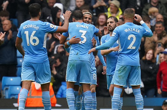 包含赛地聚焦——英超清晨热度飙升，摩纳哥官宣签约，引发热议，球队文化再被提及的词条