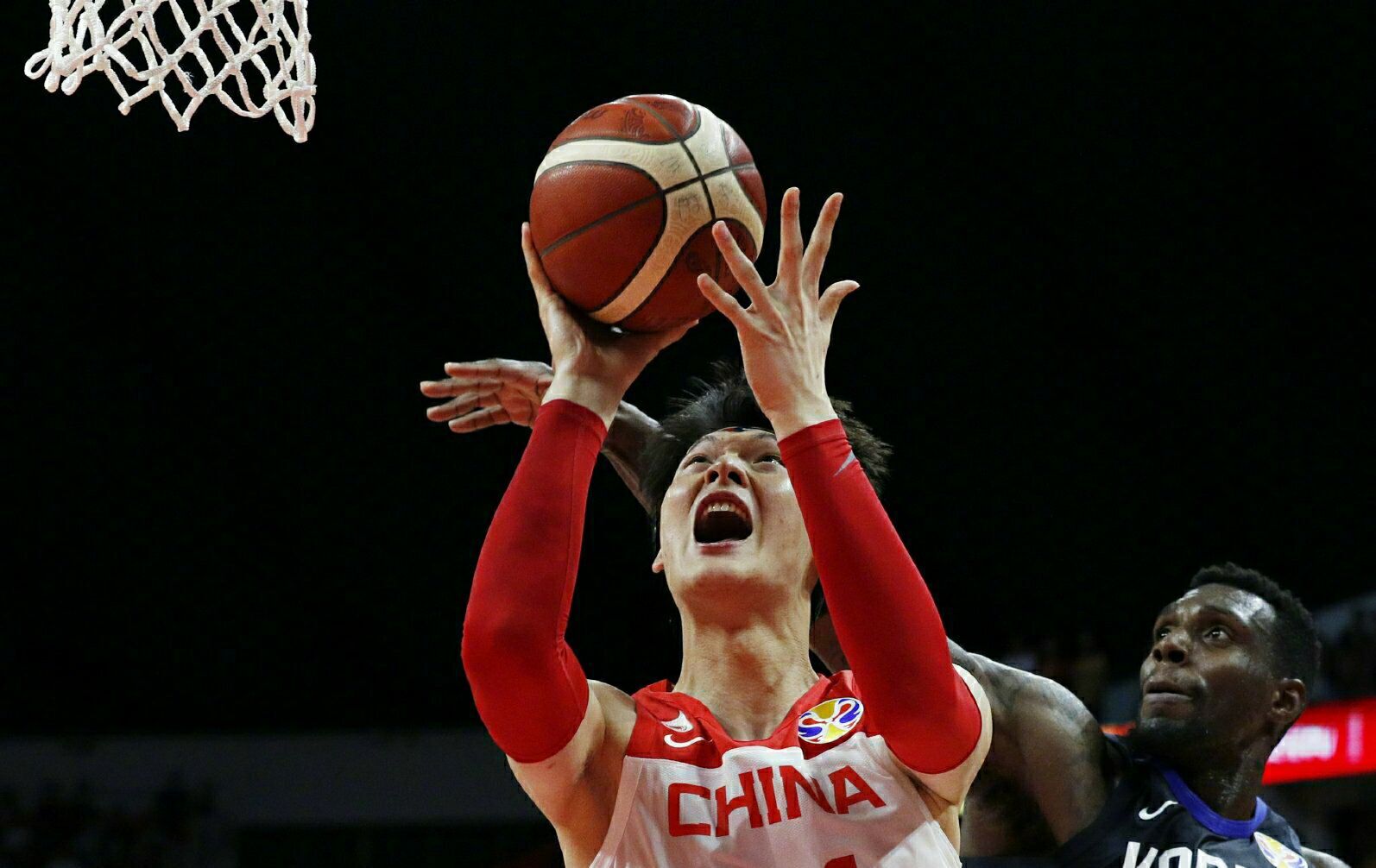 意大利杯关键时刻再迎强敌，深圳男篮遗憾出局，主帅态度：话题不断，年轻球员得到机会